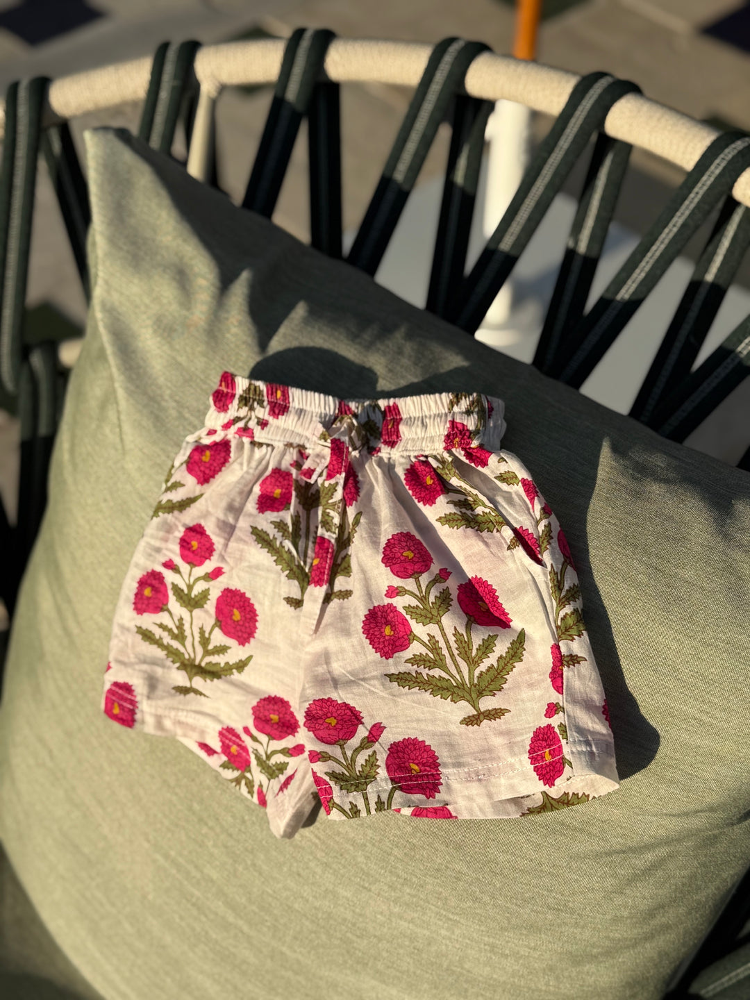 SHORT NAGUA FLOR