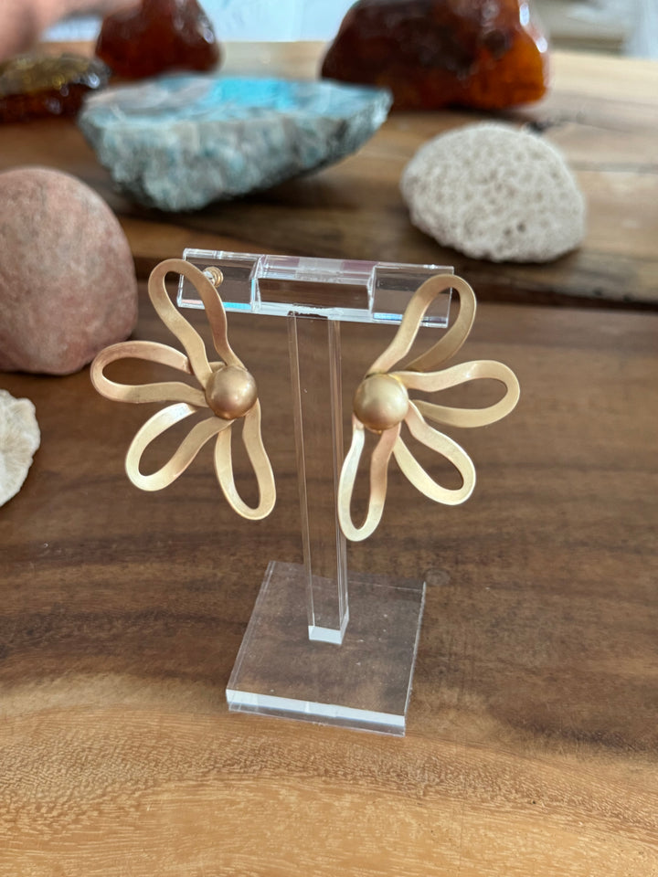 PENDIENTES FLOR DORADO