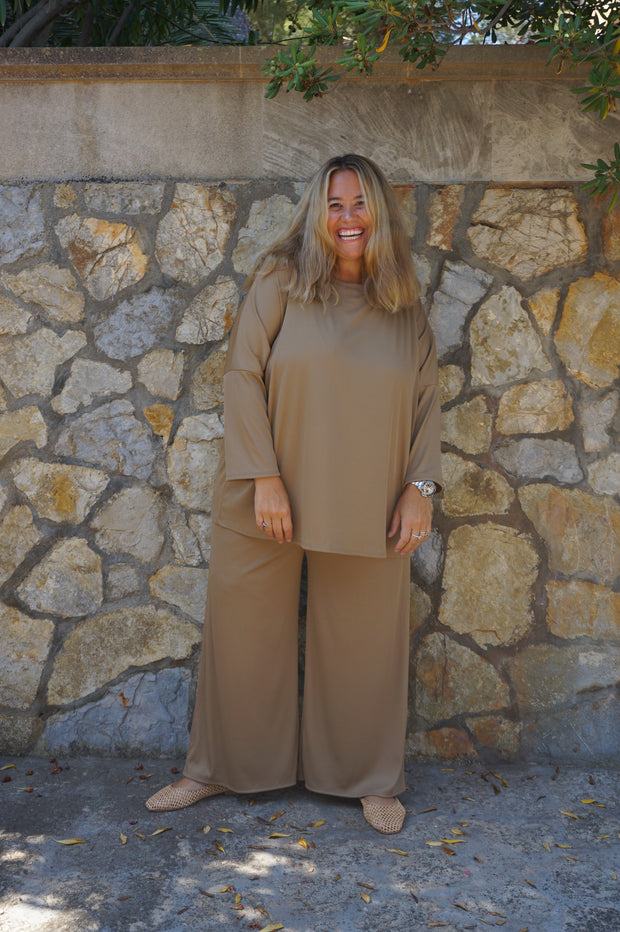 CONJUNTO YIX CAMEL