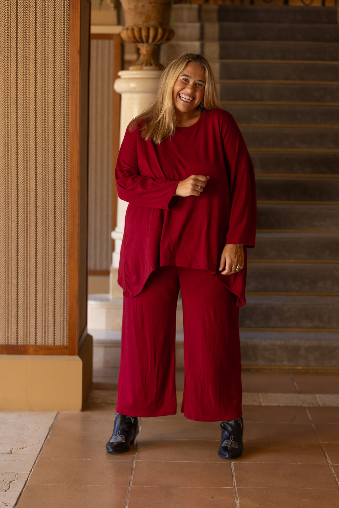CONJUNTO LYON ROJO