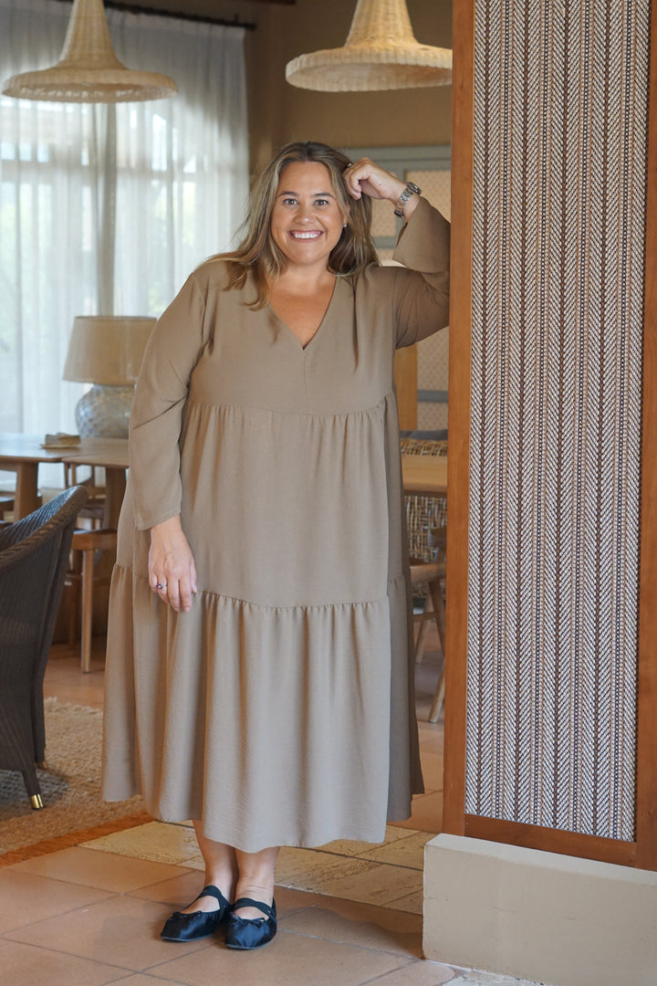 VESTIDO CAPE BEIGE
