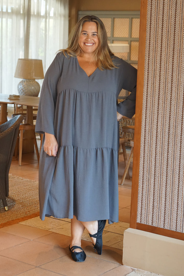 VESTIDO CAPE GRIS