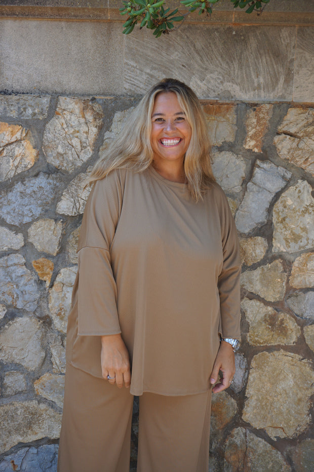 CONJUNTO YIX CAMEL