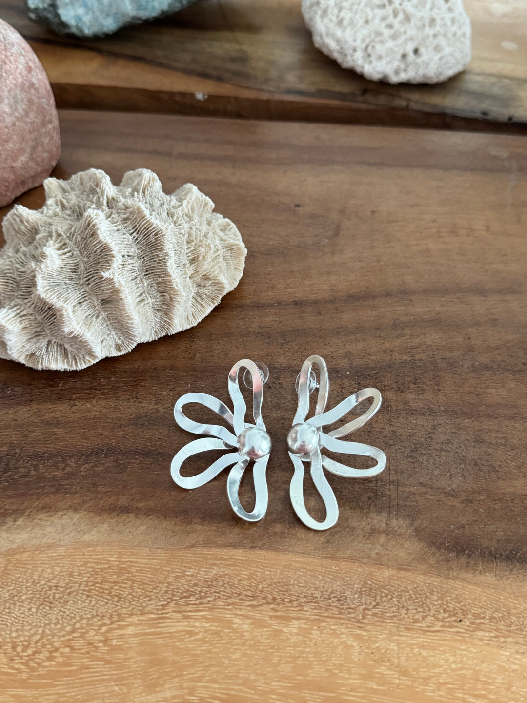 PENDIENTES FLOR PLATEADO