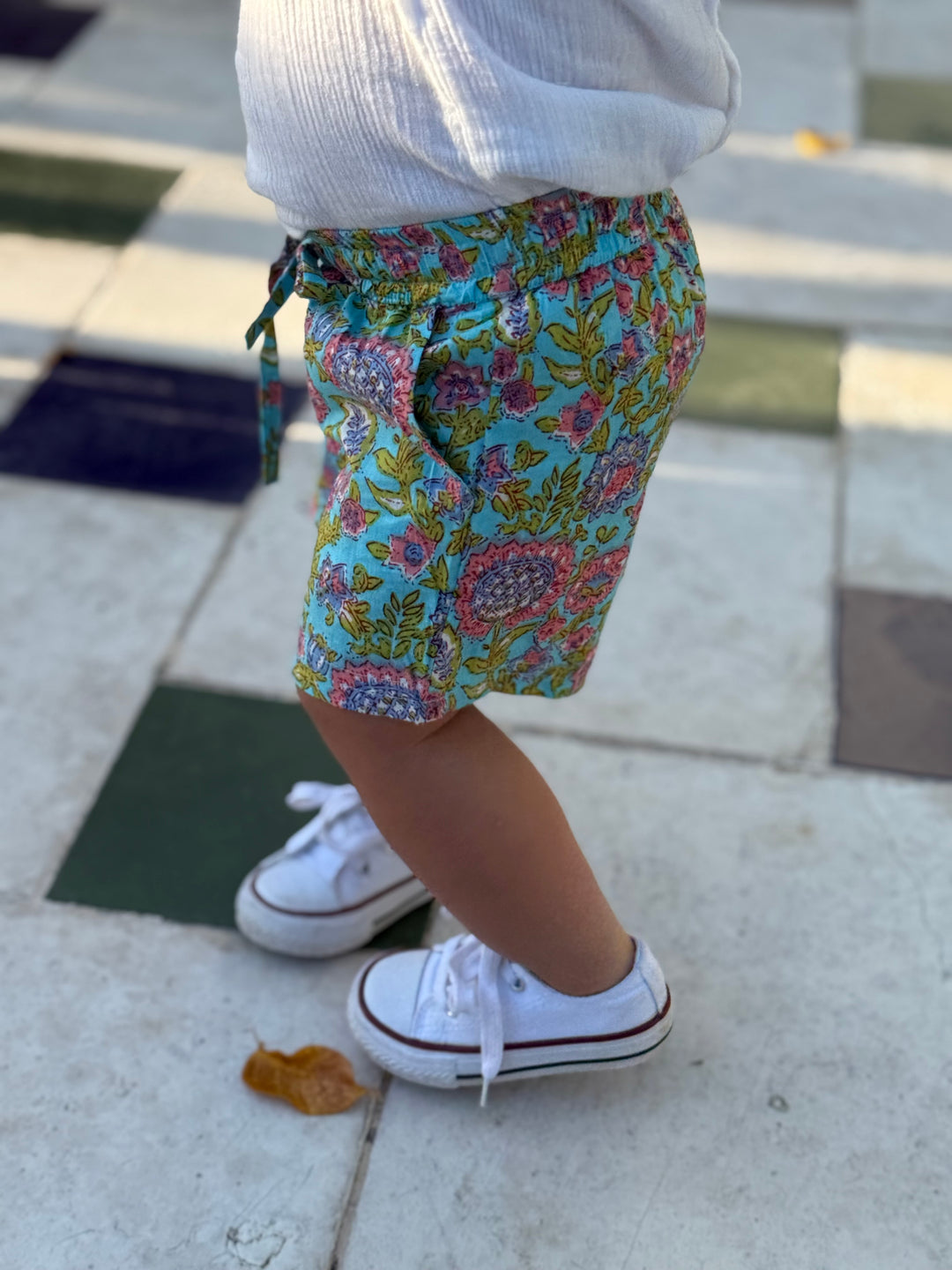 SHORT NAGUA TURQUESA