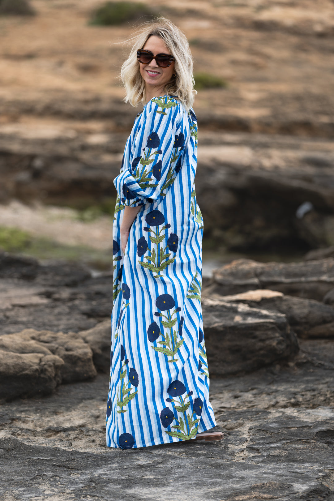 VESTIDO TERRENAS CELESTE RAYAS