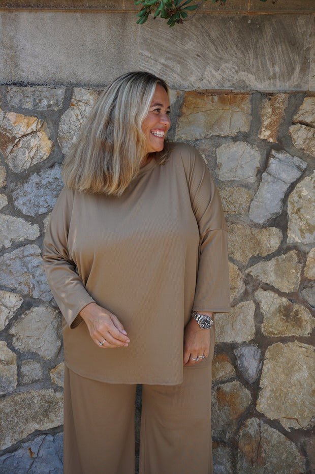 CONJUNTO YIX CAMEL