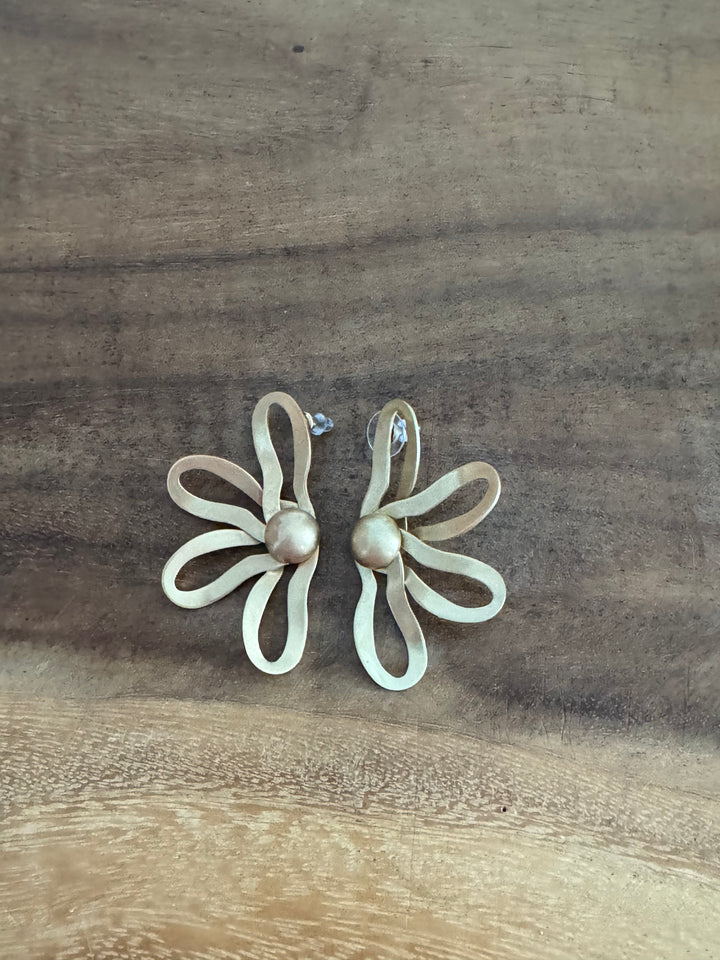 PENDIENTES FLOR DORADO